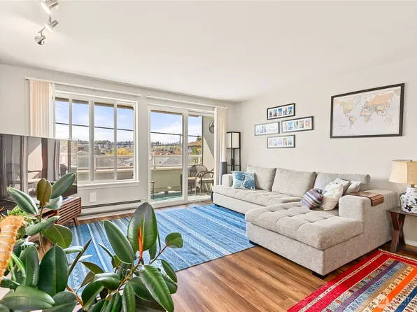 2448 NW 59th Street #302, Seattle, WA 98107