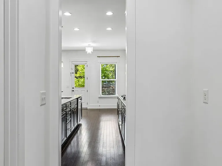 1730 Biscayne Dr — Photo 40