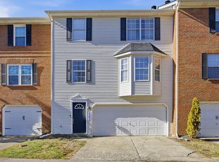 1141 Ashford Ln, Lexington, KY 40515