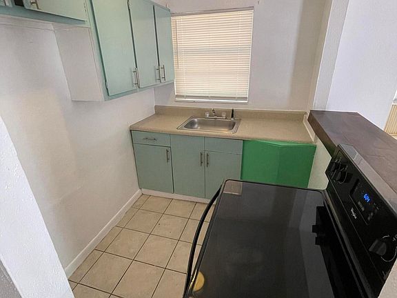 3rd image of 2953 Ernest St #2965