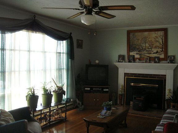 4th image of 4632 E Lee Hwy