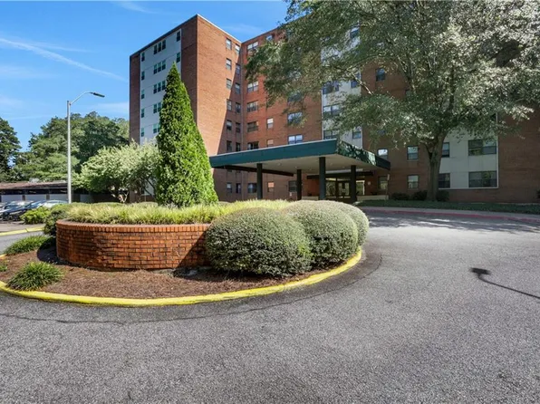 2965 Pharr Court South NW APT 809, Atlanta, GA 30305