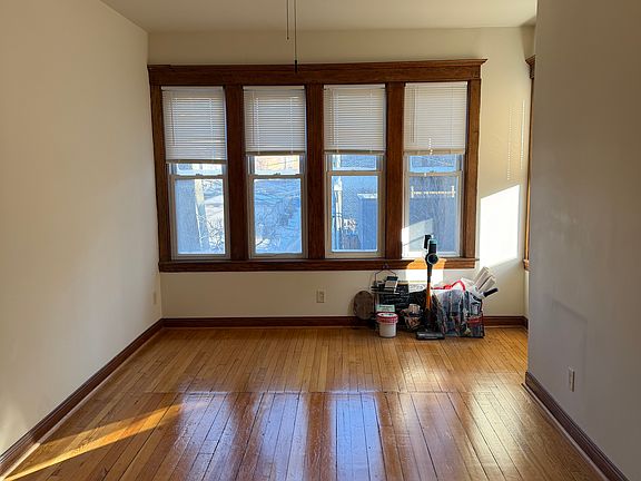 5th image of 1046 N Rockwell St APT 2F