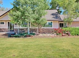 1640 O Rd, Loma, CO 81524