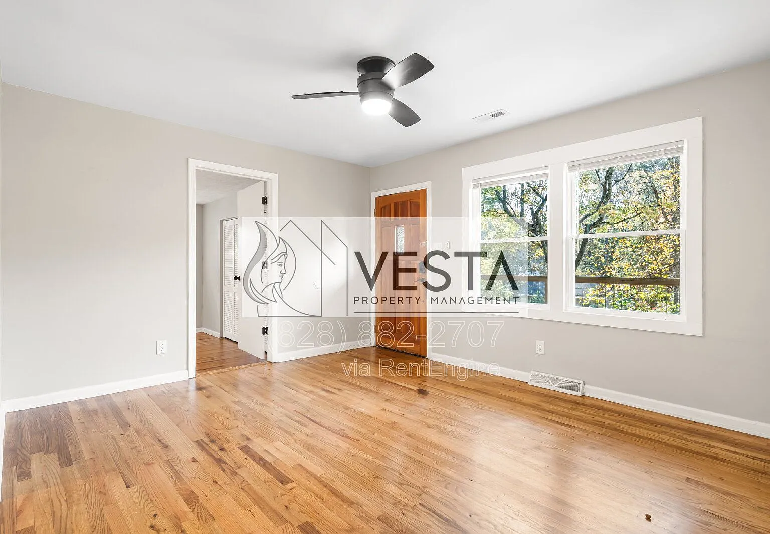 3 bed, 2.0 bath, 1500 sqft, $2,300 — Photo 3