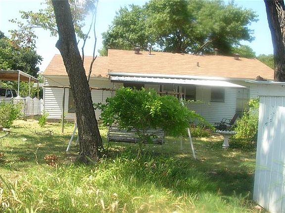 2nd image of 2640 Poinsettia Dr