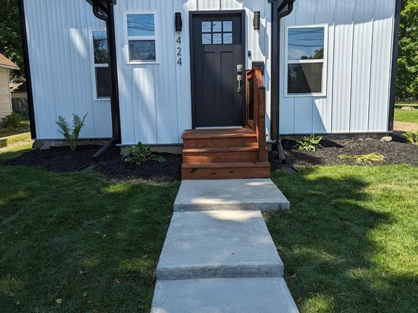 424 W Henry St, Charlotte, MI 48813