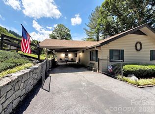 72 Sanctuary Rd, Maggie Valley, NC 28751