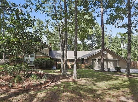 3rd image of 508 Hermitage Ct