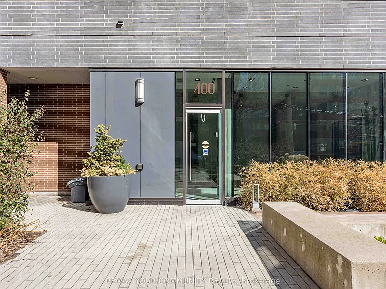 400 Wellington St W #1003 — Photo 2
