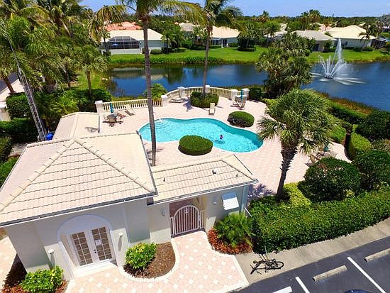 3rd image of 870 Island Club Ln