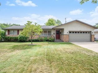 1501 Haverhill Rd, Muskegon, MI 49441