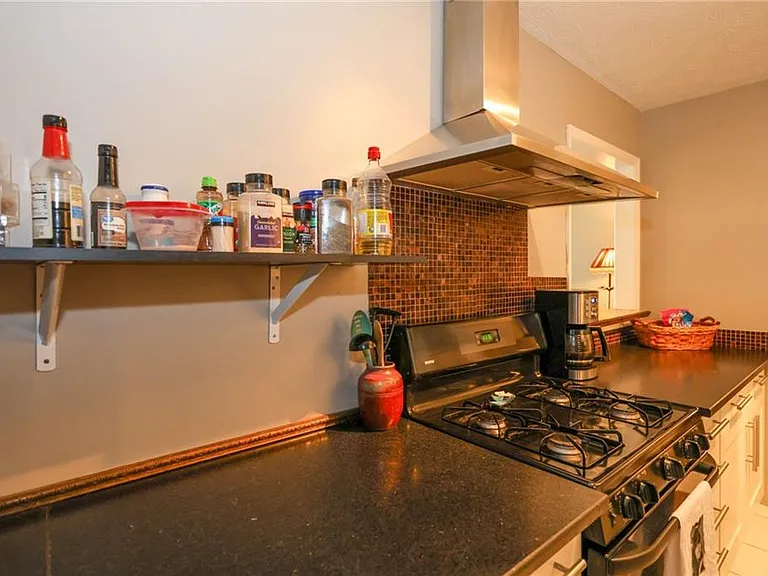 402 Olde Mill Ln — Photo 22