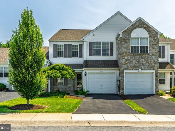 621 Springhouse Ln, Hummelstown, PA 17036