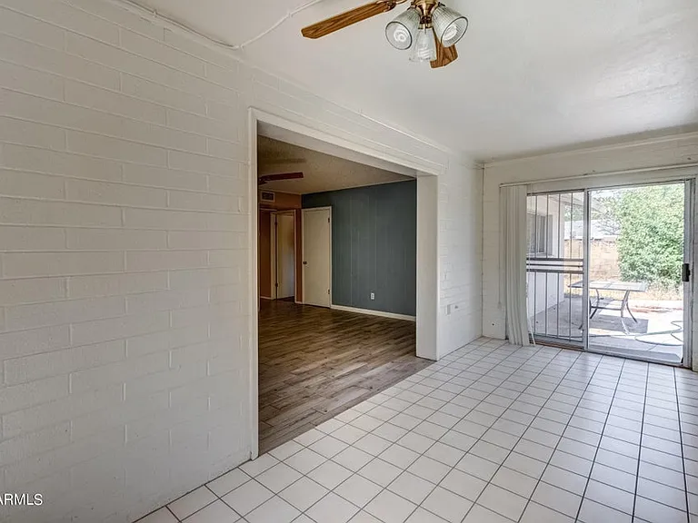 3933 S Pine St — Photo 13