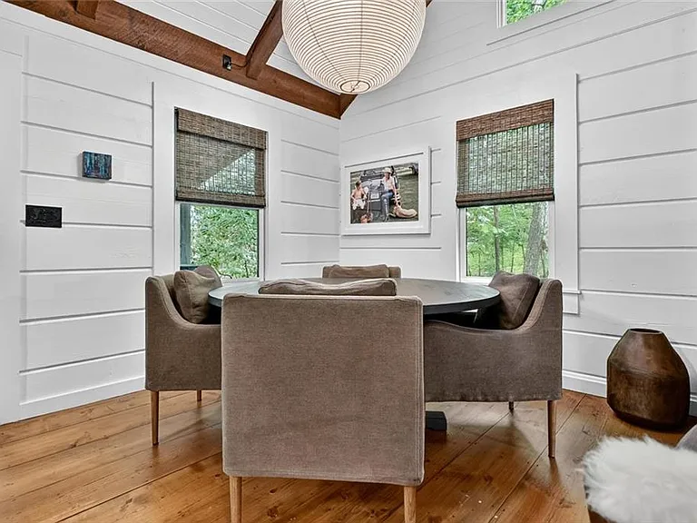 545 Chestnut Rdg — Photo 10