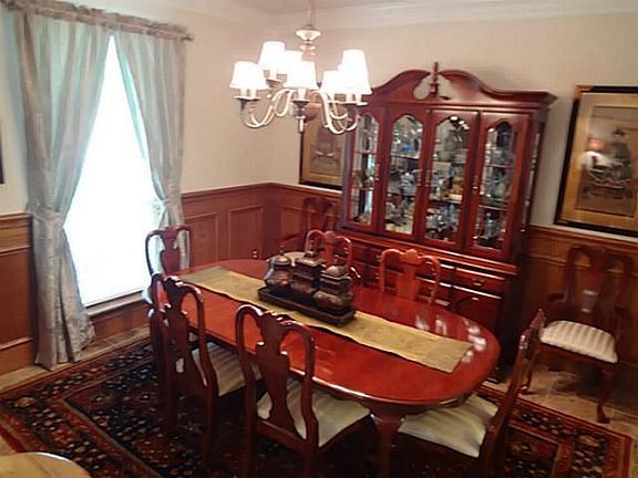 4th image of 1608 Crestwood Trl
