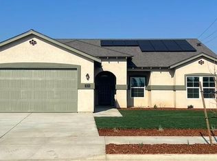 301 Hampton St, Exeter, CA 93221