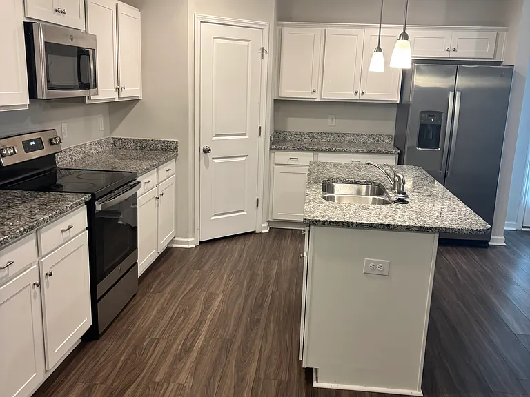 309 Ollivander Ln — Photo 3