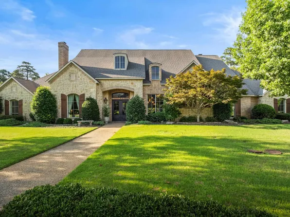 6804 Springwood Cir, Texarkana, TX 75503