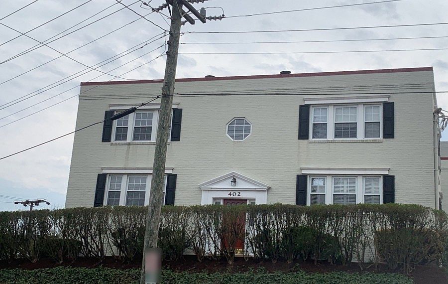 1st image of 402 Bashford Ln APT 202