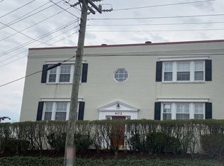 402 Bashford Ln APT 202, Alexandria, VA 22314