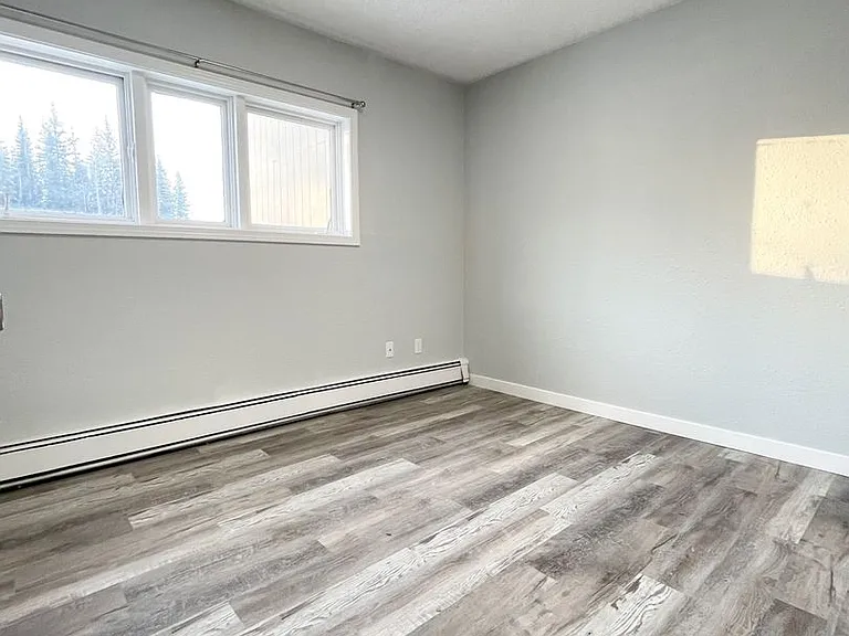 102 B St — Photo 7