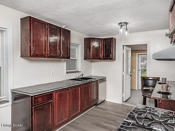 2nd image of 369 N 41st St