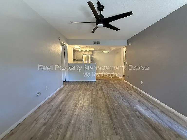 1720 E Thunderbird Rd #1062 — Photo 6