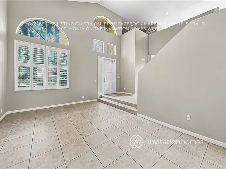 5817 NW 125th Ave — Photo 8
