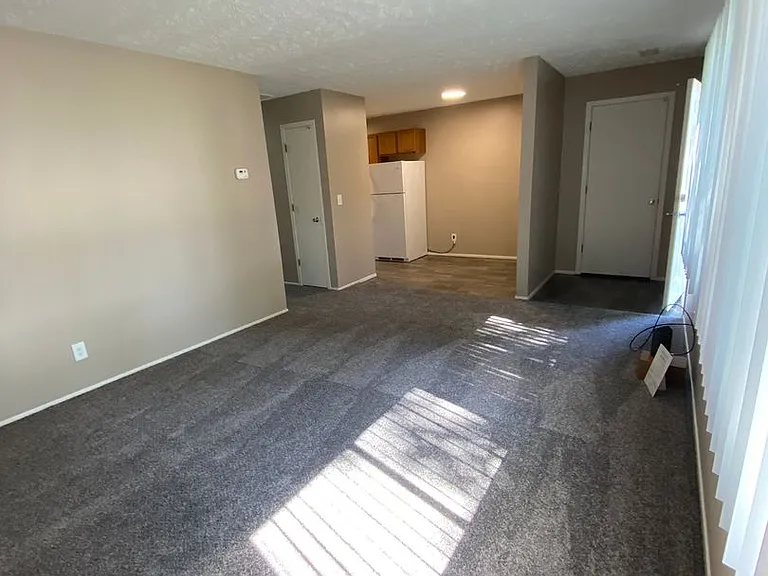 Southdale Square Apartments — Photo 34