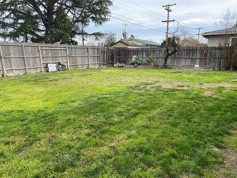 33 Olive Way — Photo 21