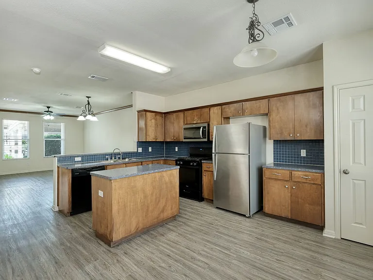 2215 Dry Creek Dr #603 — Photo 6