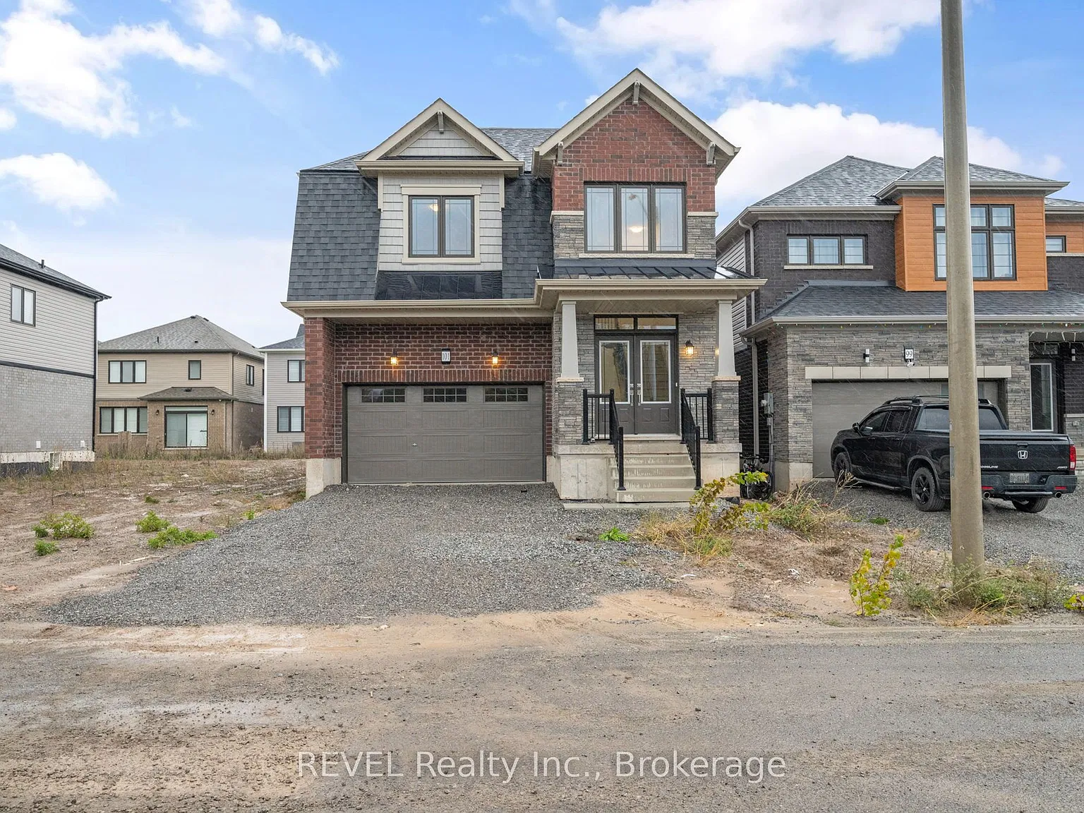 4 bed, $2,700 — Photo 3