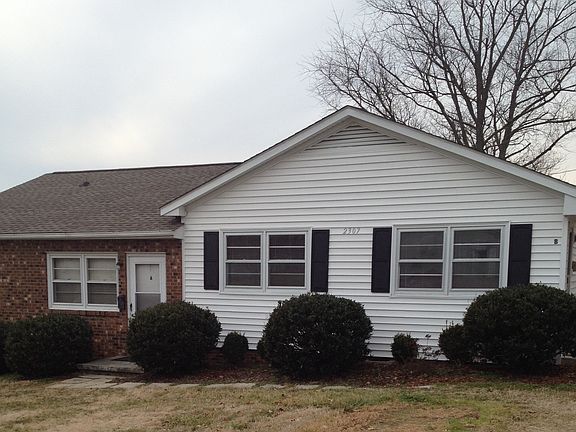5th image of 2307 Yanceyville St #B