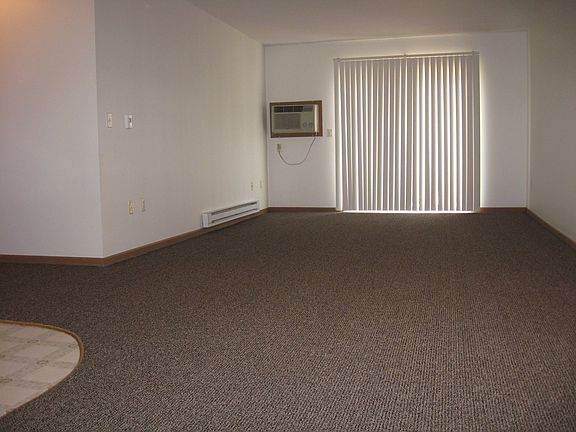 4th image of 1021 Grandview Ave APT 102