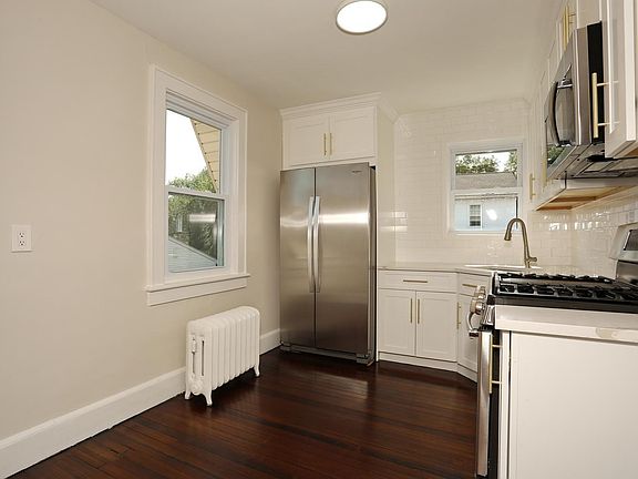 2nd image of 15 Washington Ave