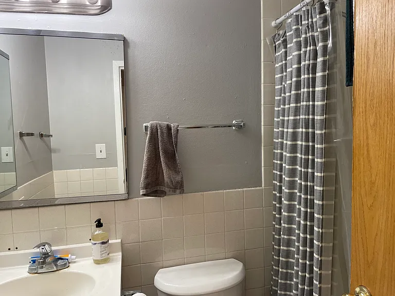 5920 N Kenmore Ave #207 — Photo 13