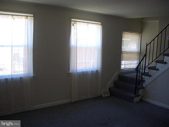 3rd image of 8118 Dundalk Ave