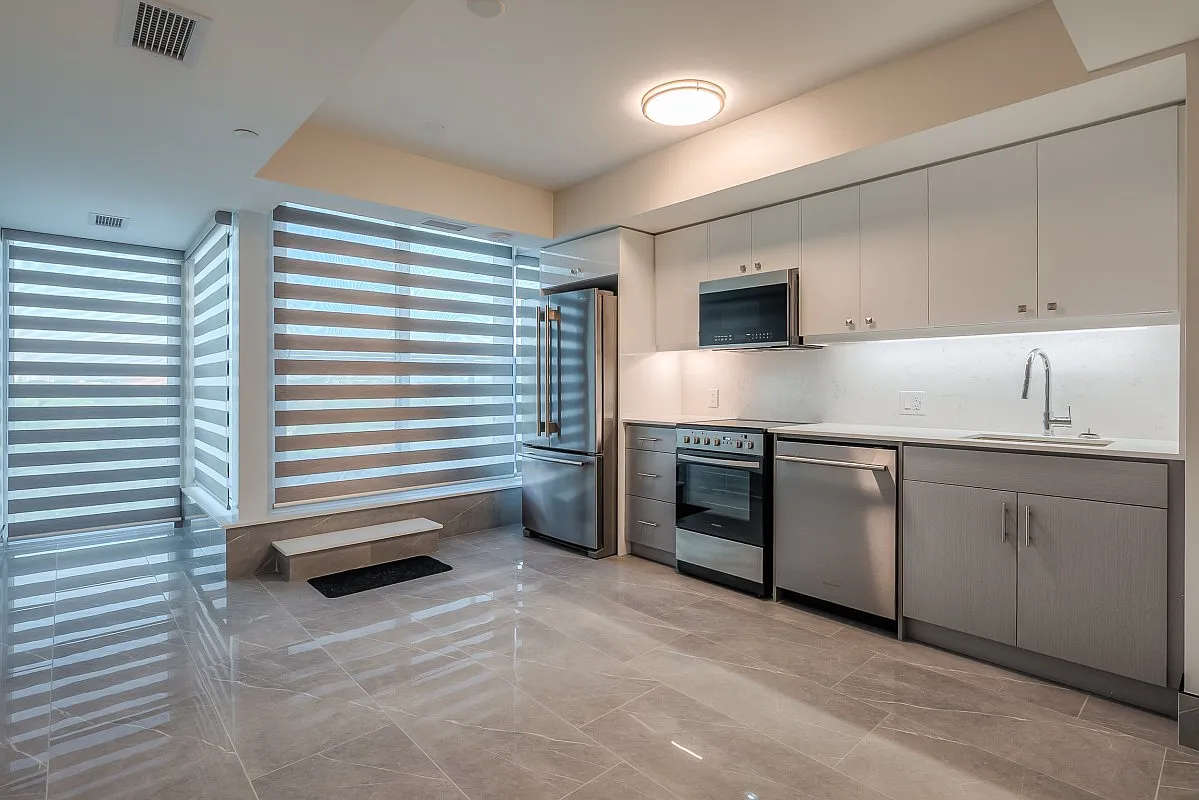 2 Manderley Dr - 704 — Photo 2