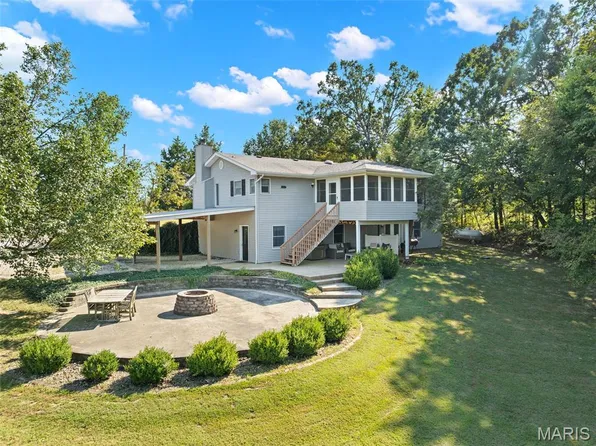 1956 Gunsmith Ln, Leslie, MO 63056