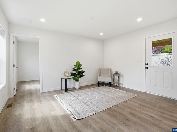 5th image of 1103 N Springbrook Rd Unit 37