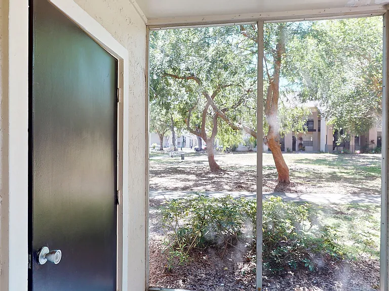 Lakewood Place — Photo 76