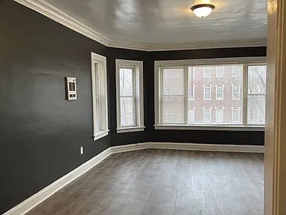 5th image of 7236 S Jeffery Blvd APT 2