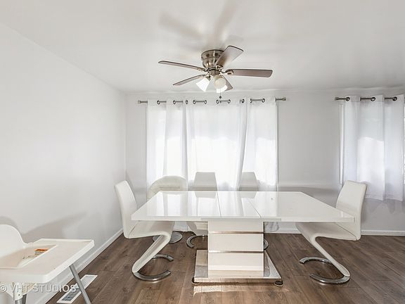 4th image of 1019 Park Ave