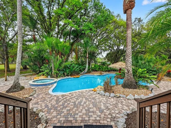 6888 Myakka Valley Trl, Sarasota, FL 34241