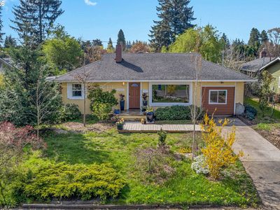12030 NE Russell St, Portland, OR, 97220