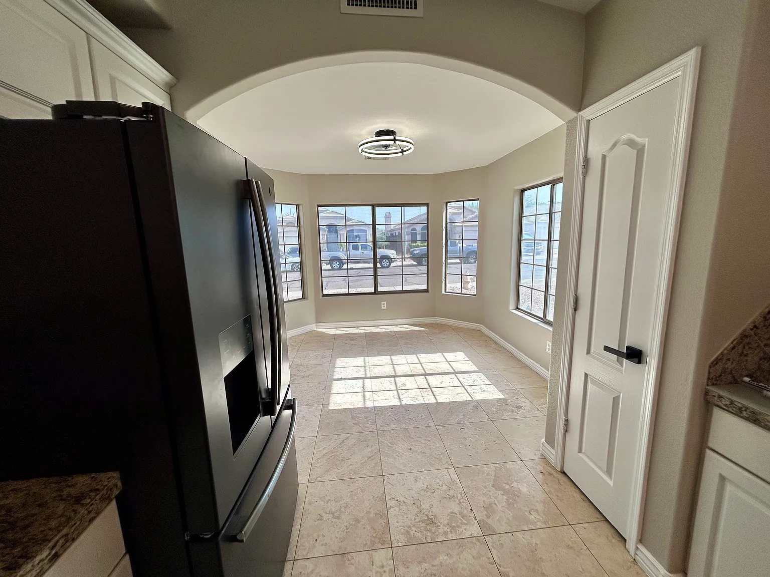 3 bed, 1553 sqft, $2,600 — Photo 3