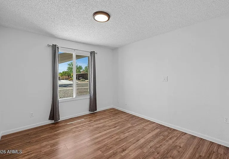 1664 E Del Rio Dr — Photo 20