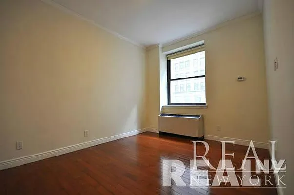 Rented by REAL New York | media 3